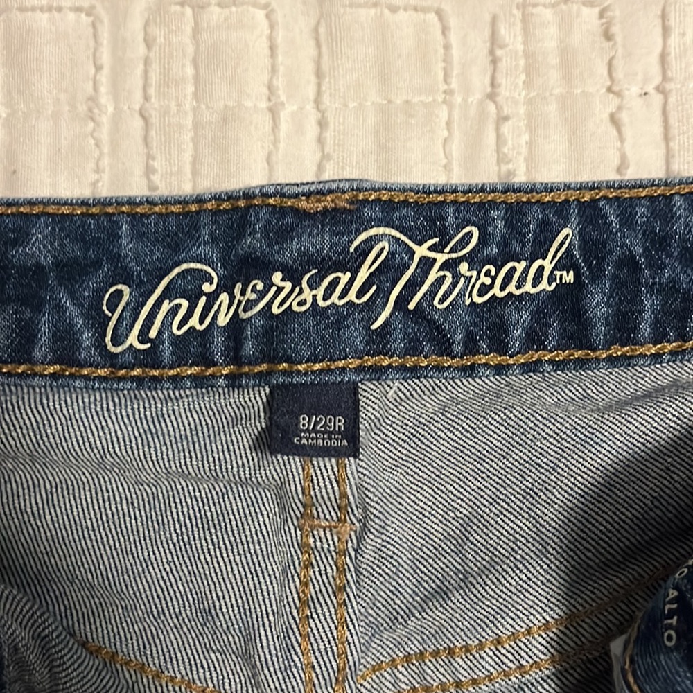 Universal Thread High Rise Jean Shorts - Picture 3 of 5